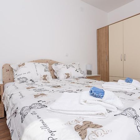 Apartments Natasa 斯韦蒂·斯特凡 外观 照片